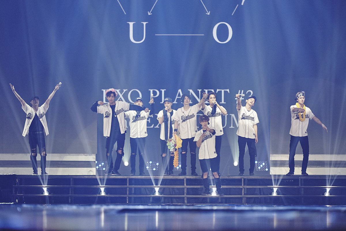 SMent_EXO's tweet photo. 160912 #EXO Vyrl Update: EXO PLANET #3 - THE EXO'rDIUM - in BANGKOK https://t.co/jGG3JbavIC