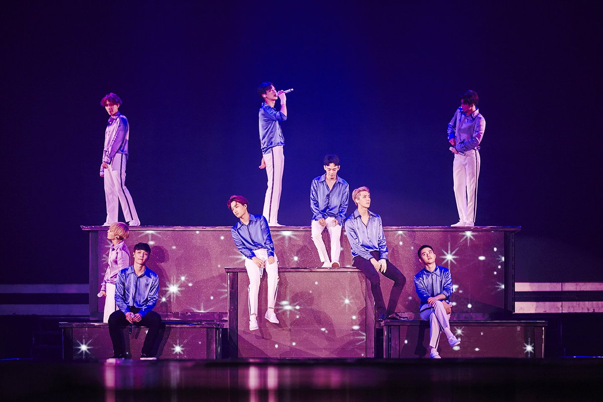 SMent_EXO's tweet photo. 160912 #EXO Vyrl Update: EXO PLANET #3 - THE EXO'rDIUM - in BANGKOK https://t.co/WfCmdAzCOD