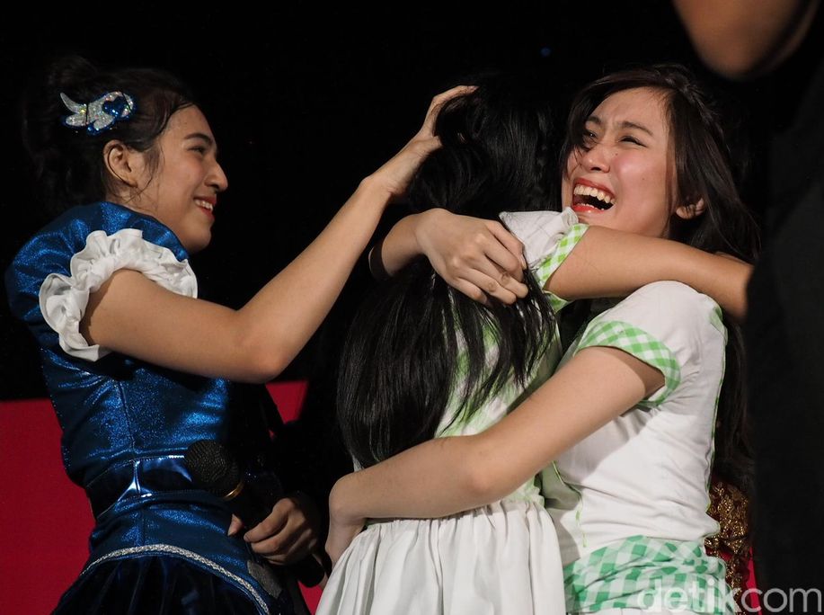 detikhot's tweet photo. Manajemen Umumkan Susunan Baru 3 Tim di JKT48 https://t.co/1ky0vVzhPt https://t.co/S9NIkhf5UU