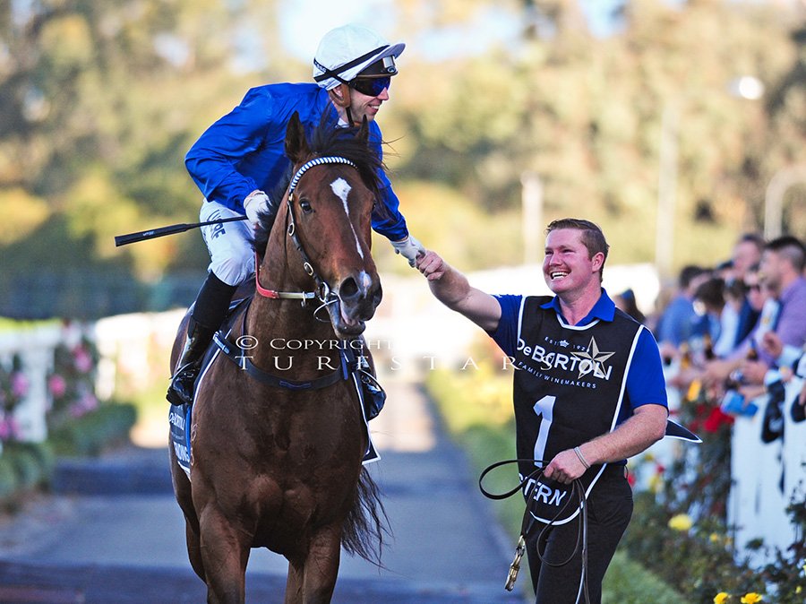 LisaGrimm9's tweet photo. Love this. 3rd in Golden Rose @brentonavdulla gives the congrats on the way through to Tim, Astern's strapper ! https://t.co/7GGJ9hNKDh