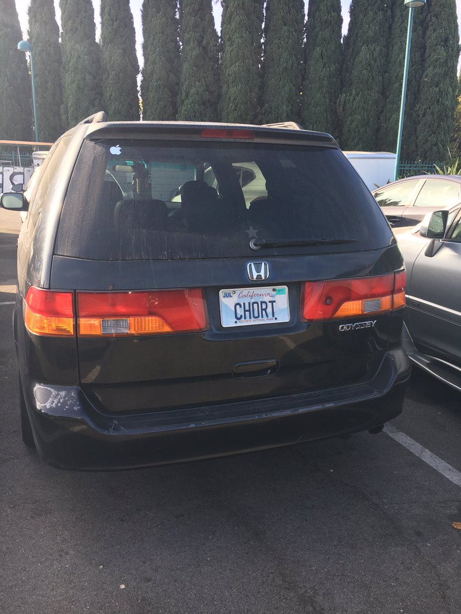 jasonspitz's tweet photo. @Jordan_Morris @JesseThorn There was a CHORT license plate at Disneyland today. #fullchort #jjgo https://t.co/kEpLiNmRjq