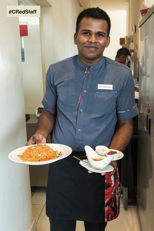 CinnamonRedC's tweet photo. Let Krishnamoorthy, serve you with a smile! #CRedStaff #CinnamonRed #CinnamonsCityHotels #Colombo #SriLanka https://t.co/NJU4VKhIPb