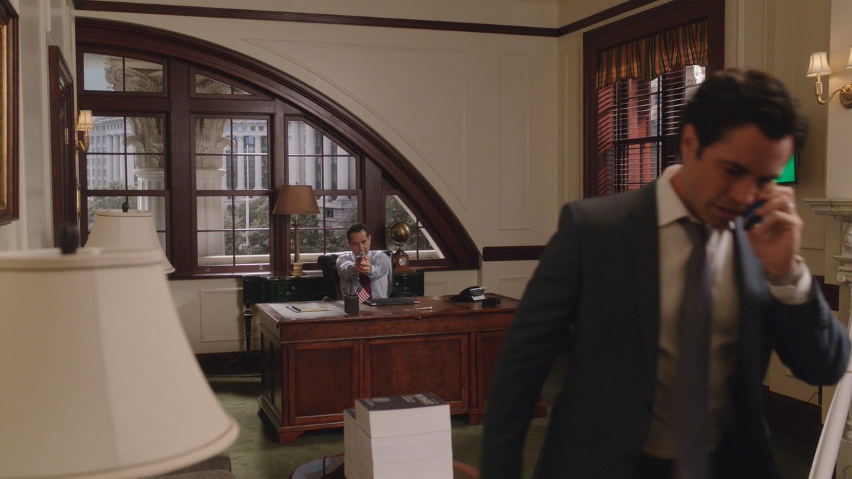 BrainDeadWriter's tweet image. Watch your back Luke! &quot;Damn Healys...&quot; haha #BrainDead #TonyShalhoub @TheDannyPino