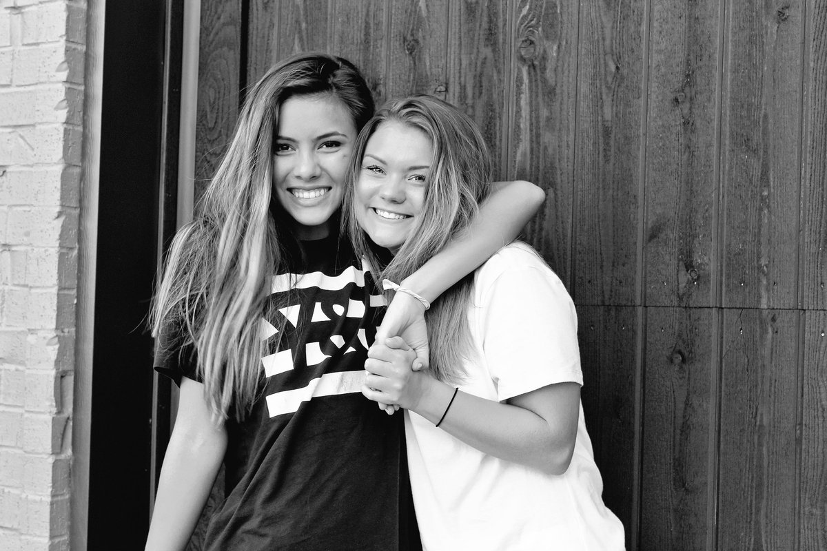 brookaly's tweet photo. I miss you I miss you I miss you I miss you!!!!!! Counting down the days! https://t.co/qhgHwNYNGX