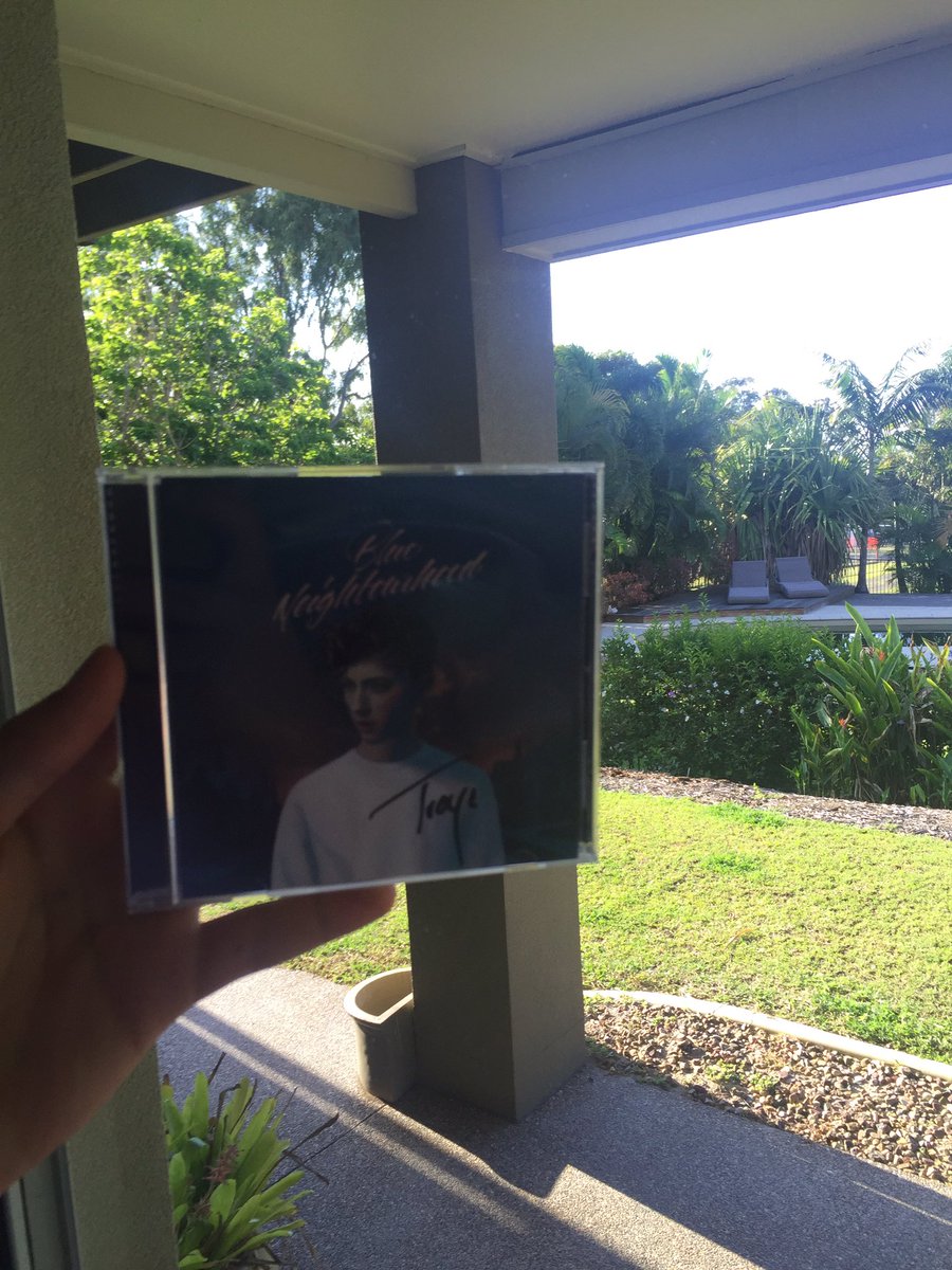 BlakeMccann's tweet photo. @troyesivan #signedalbum #blueneighbourhood 💕👌🏻😍 https://t.co/iappMYsqL4