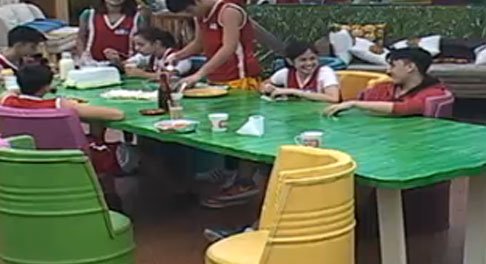 httpven's tweet image. #PBBLivestream