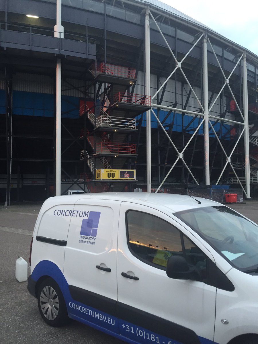 Mooi begin van een nieuwe werk week <a href="/Feyenoord/">Feyenoord Rotterdam</a> <a href="/DeKuip/">Stadion Feijenoord</a>