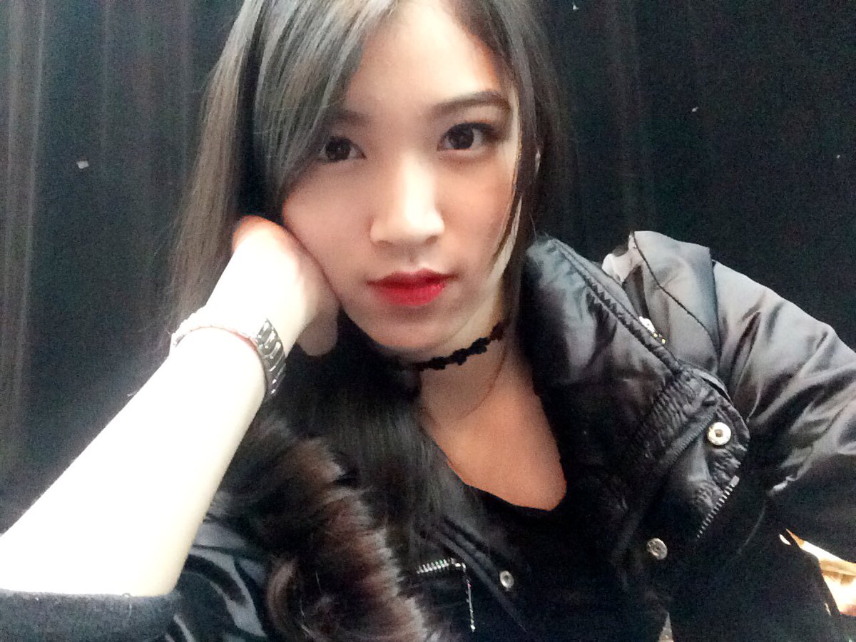 _shanindira's tweet photo. Oh iya ini baju yang aku pake kemarin pas HS😘 https://t.co/RXSDJNPN5J