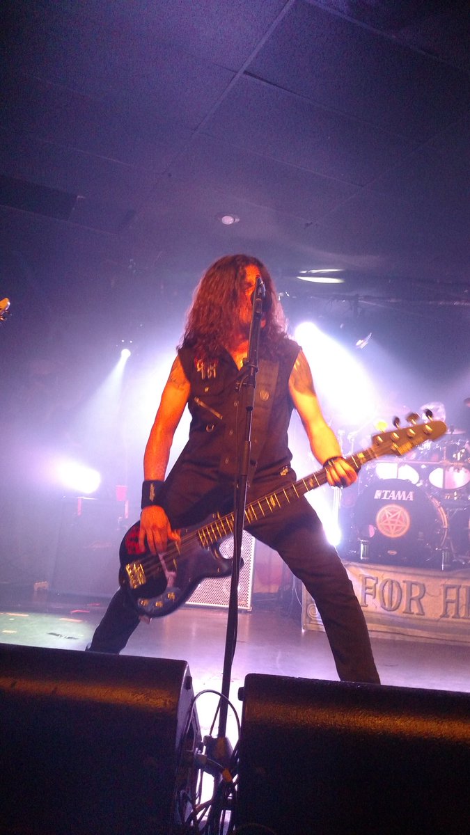DetroitRockRJ's tweet photo. Best.Anthrax.Concert.Everrrr!! Thanks, @TheFrankBello  #TraverseCity #GroundZero #forallkingsworldtour #911 #Anthrax https://t.co/ELhdDySrYY