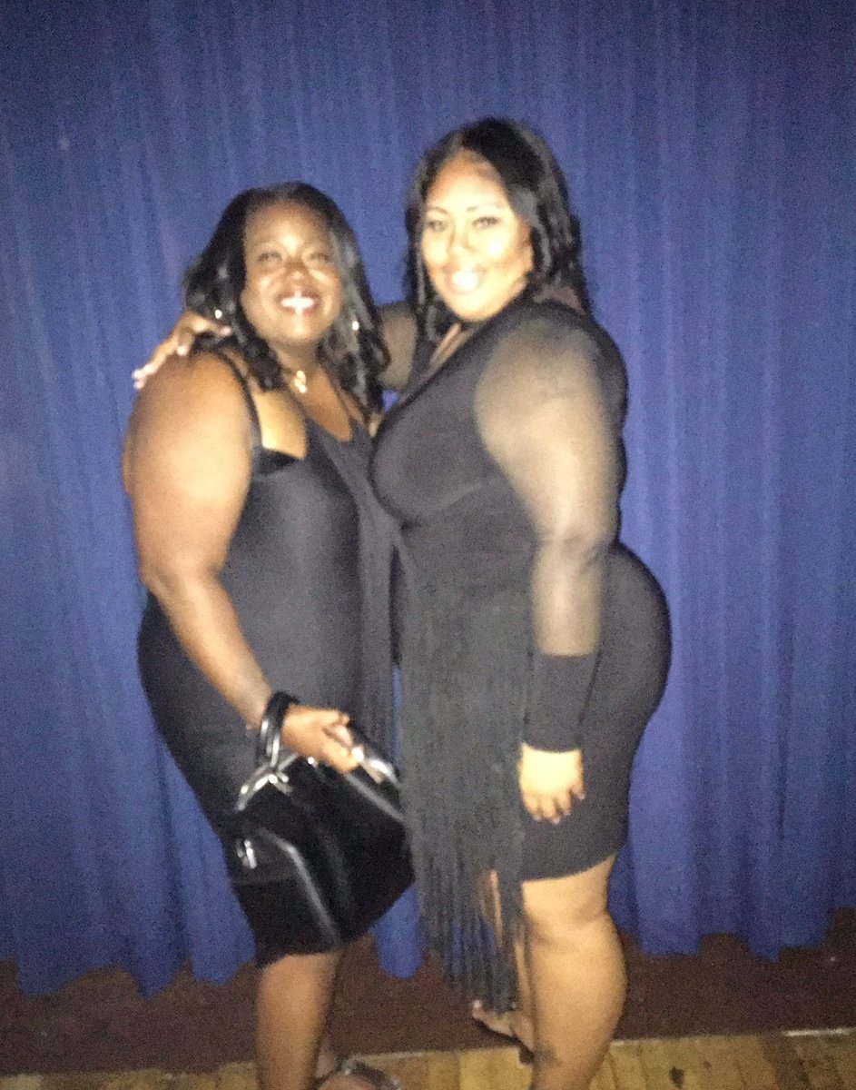 Nohosleftbehind's tweet photo. Me and chonny https://t.co/4EzDKeUBZp