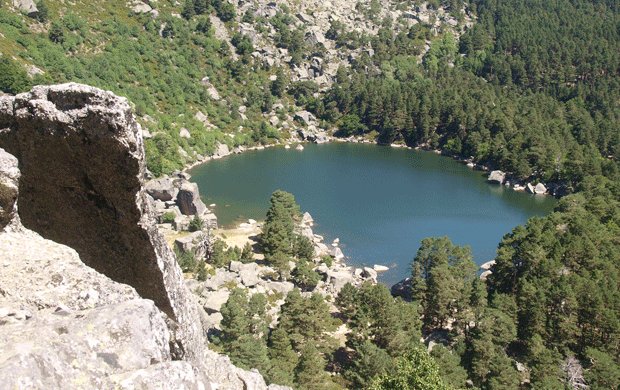 halconviajes's tweet photo. Un plan perfecto para otoño: los pueblos más bonitos de Castilla y León https://t.co/kS0bz8KVO2 https://t.co/DGKfVpw1wj