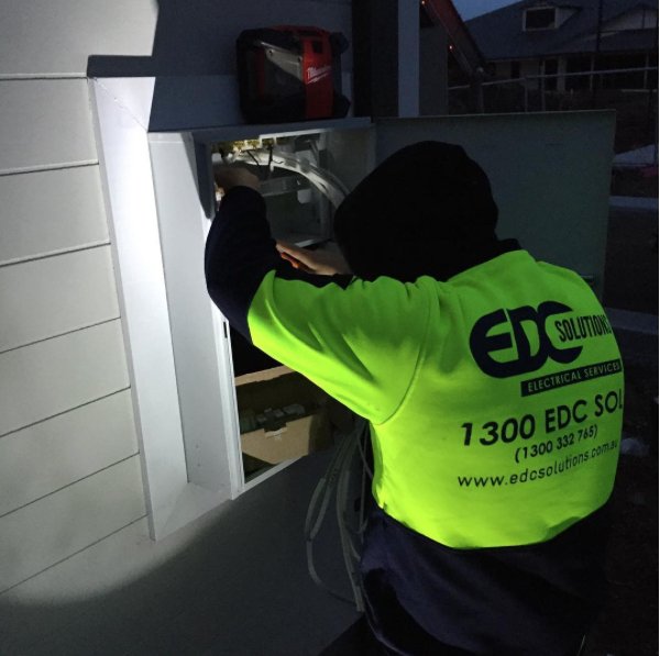 Edcsol's tweet photo. Getting it done!!! #Edc #edcsolutions #alltherightconnections #edcsol #sparky #electrician #electrical #hallmarc https://t.co/8wuuS89y6e
