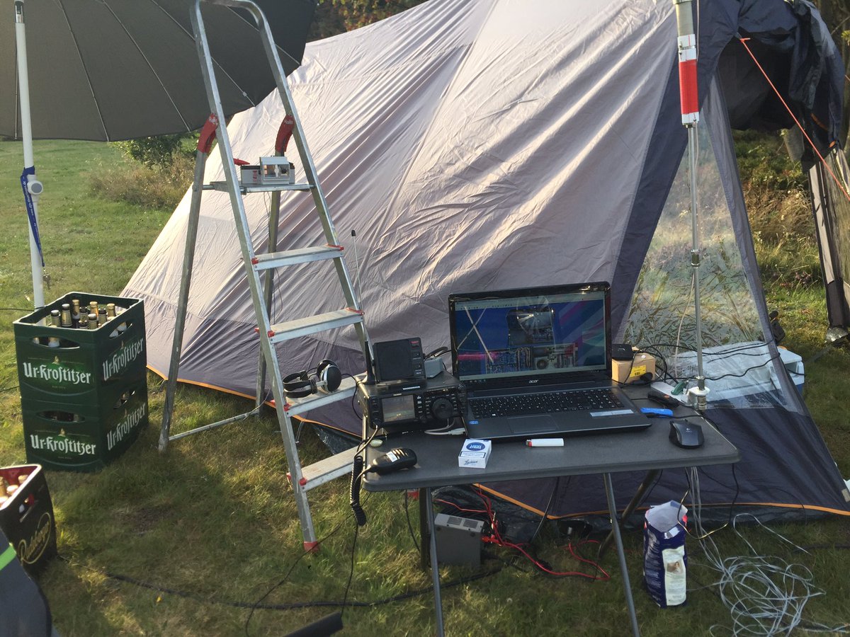 DO1TAM's tweet photo. summer #x09 @DARC_eV #fieldday with @dl5wb #dg0ocg #do6kd #do1tam on the mountain #Simmersberg. #shortwave an #VHF https://t.co/udMRwZpfm8