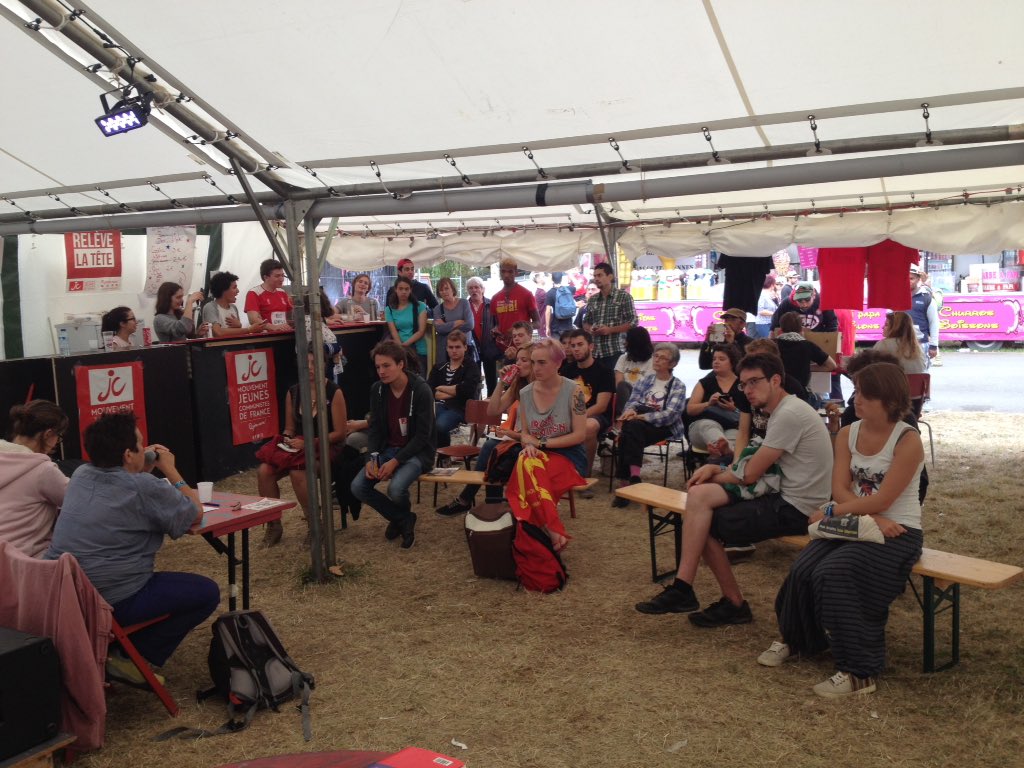 MJCF75's tweet photo. Premier petit retour en photos de la #FDH16 vue sur le stand de la JC Paris ! #MJCF https://t.co/mDs2ajHpdk