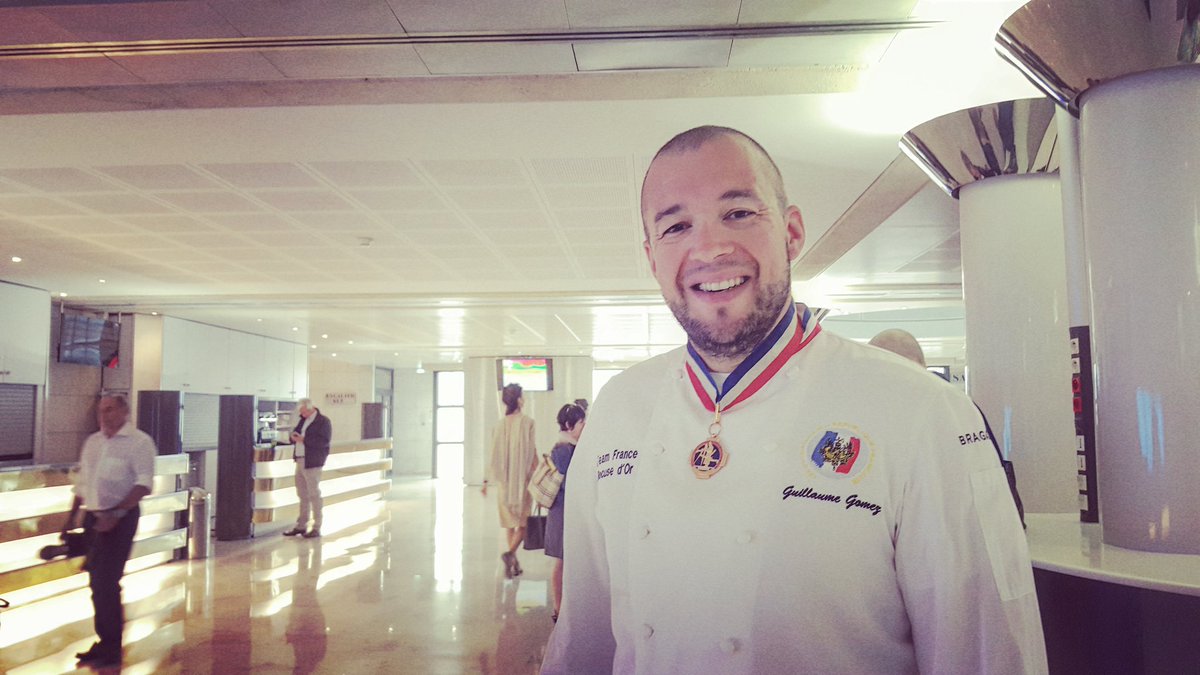 ocpop_fr's tweet photo. Forcément, quand ca parle de cuisine populaire et de @_gastronomie_, le chef @ggomez_chef est présent ! #ocpop https://t.co/f2KfbFNz5x