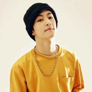_NE0CUL2RED's tweet photo. Is that mark lee or mark tuan https://t.co/urzuqqXnOo