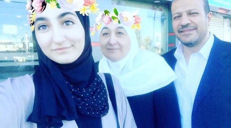 الأقرب للقلب دائما وابدا  💜💜💜