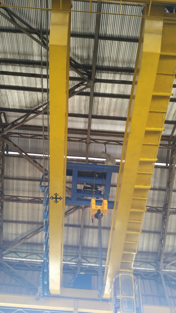 misiacranes's tweet photo. .@MISIAHOISTS on #PUENTEGRÚA FOSA, #BOLIVIA
___
@jantoniotorrico #cranespotting #hoist #doublegirder #birail #tecle https://t.co/WeFogsg3X1