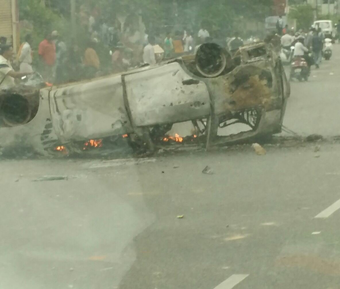 ObserveThis16's tweet image. #CauveryIssue #CauveryProtests #ObserveThis16 #IIJNM #PrintPods #InsertComma #BangaloreBandh