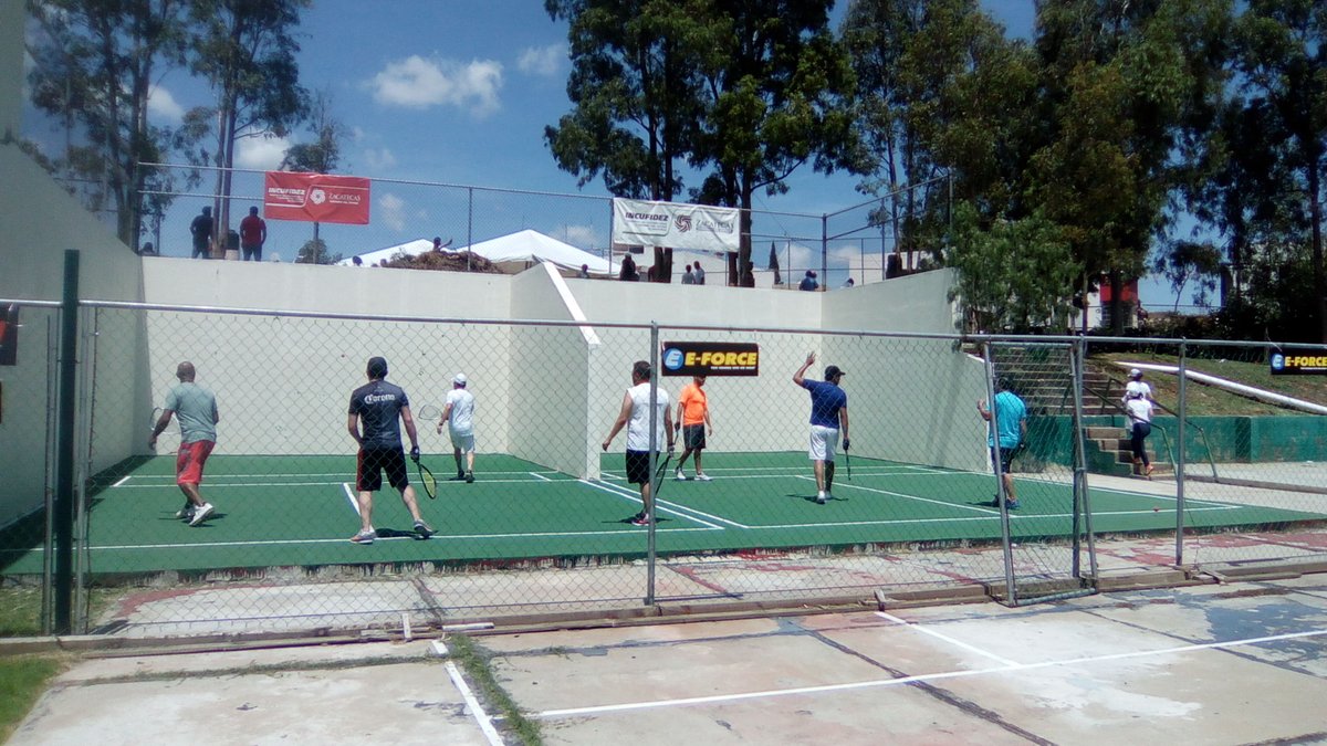 WORMexico's tweet photo. @FedMexRaquetbol @WOR_racquetball Gracias a @luisjaquez y Zacatecas por ser anfitriones de la Copa Wor Mexico 2016! https://t.co/NuOtXL5boQ