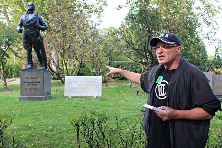 Да си турист в собствения си град - тур с художника Лъчезар Бояджиев в София ---&gt; banitza.net/ot-kota-0-na-g…