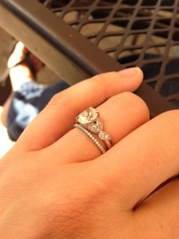 kirschinc's tweet photo. When set in a north/south orientation, the shape elongates the finger.
#StevenKirsch #diamondring #uniquering https://t.co/5kQjMjnBie
