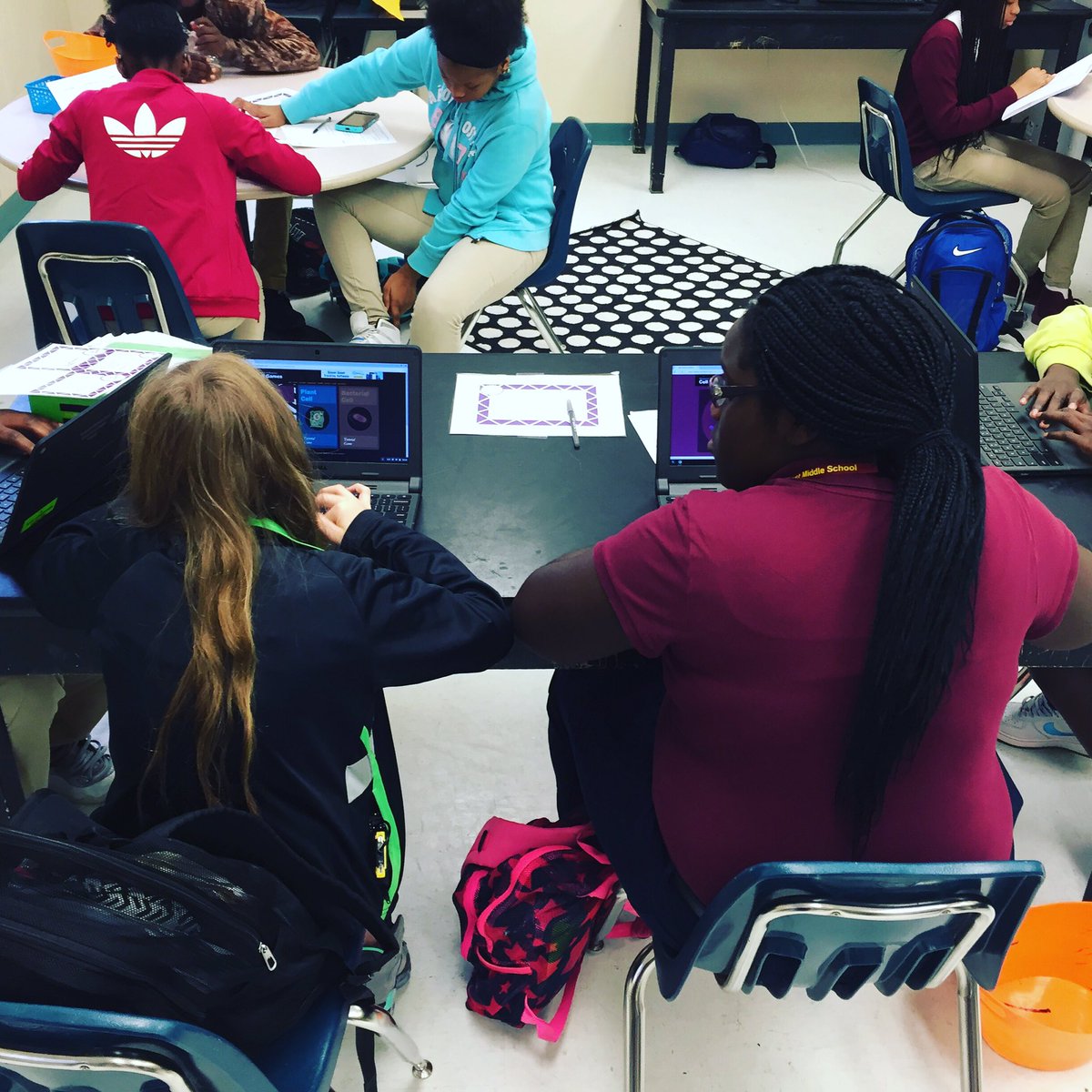 msdeloachsclass's tweet photo. Love stations! https://t.co/S6xehQrQVH