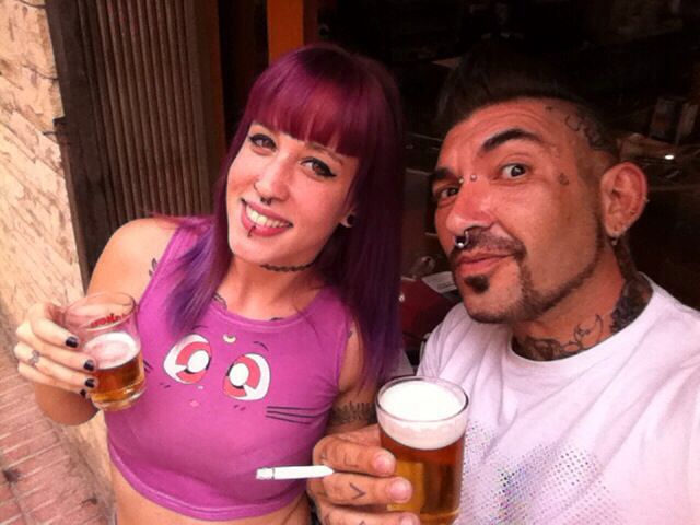 Depues de intenso fin de semana vuelta a la realidad 😂 @silviarubix @WhoIsSylvan @lukaselbala @kurtiart<a href="/tag/squirt"class="tags"><span>#squirt</span></a><a href="/tag/foxtail"class="tags"><span>#foxtail</span></a><a href="/tag/supershow"class="tags"><span>#supershow</span></a><a href="/tag/plug"class="tags"><span>#plug</span></a>