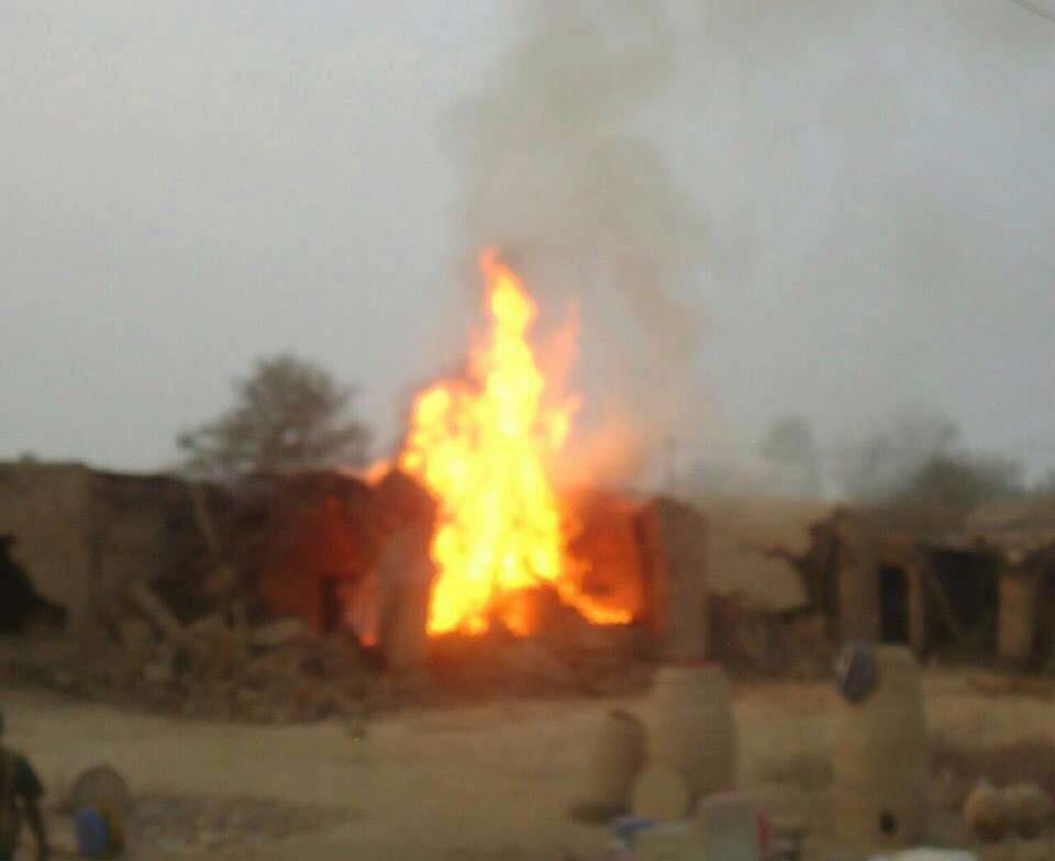 HammalHaidar's tweet photo. Pakistani forces burning houses of civilians in #Balochistan.
Surprisingly these acts go unnoticed by HR Orgs @hrw. https://t.co/MmWObI1RoC