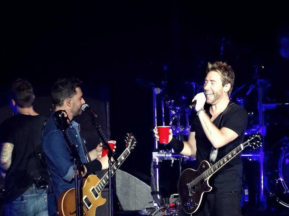 Simukazz's tweet photo. @Nickelback it was perfect, we love you.#NBKaunas https://t.co/OMYAINkgt9