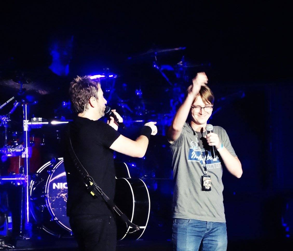 Simukazz's tweet photo. @Nickelback it was perfect, we love you.#NBKaunas  osammm.I SVEIKATĄĄĄ. https://t.co/IQ5DwgAPOR