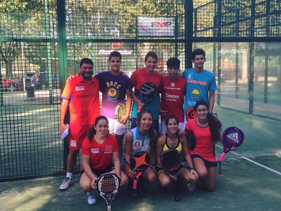 FMP_Padel's tweet photo. Concentración de la selección de menores para el #CtoEspSSAAMenores en Puerta de Hierro. Comienza la aventura! https://t.co/E2uxNcDi0u