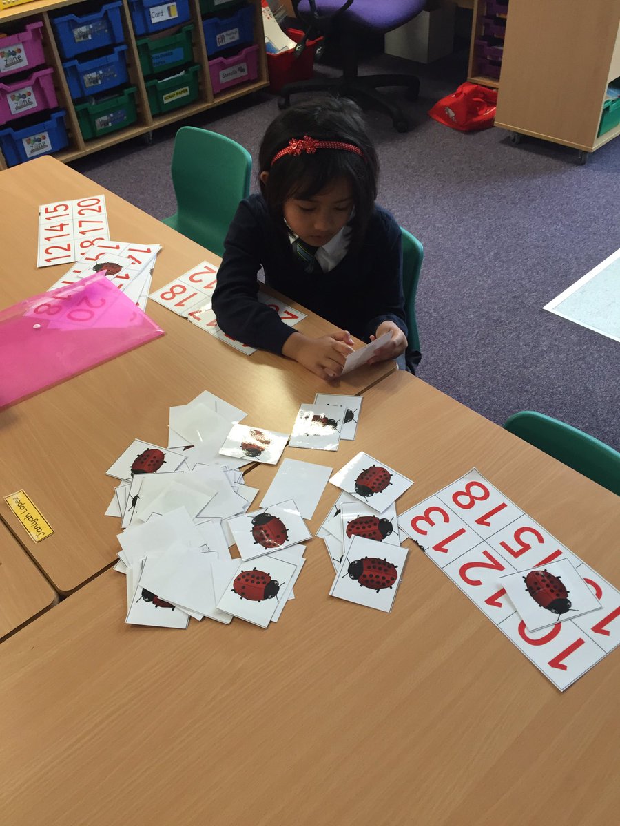 ThomsonNursery's tweet photo. Numicon, counting, recognising numbers, number bonds,real words v alien words and sounds. #activestations https://t.co/m9hnBeBd24