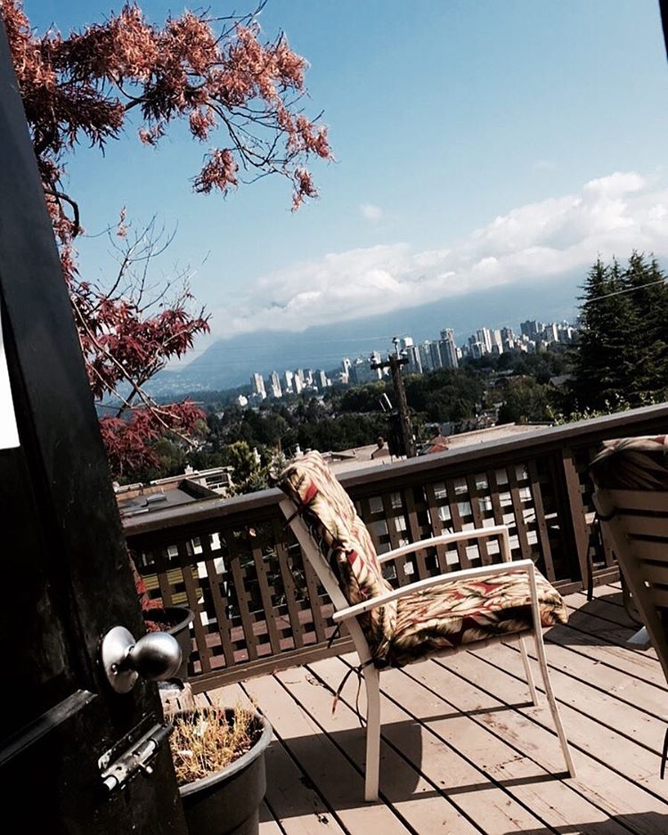 MiaxtFan's tweet photo. Canada Life😍☺👏 https://t.co/2lvKyuy1Ml
