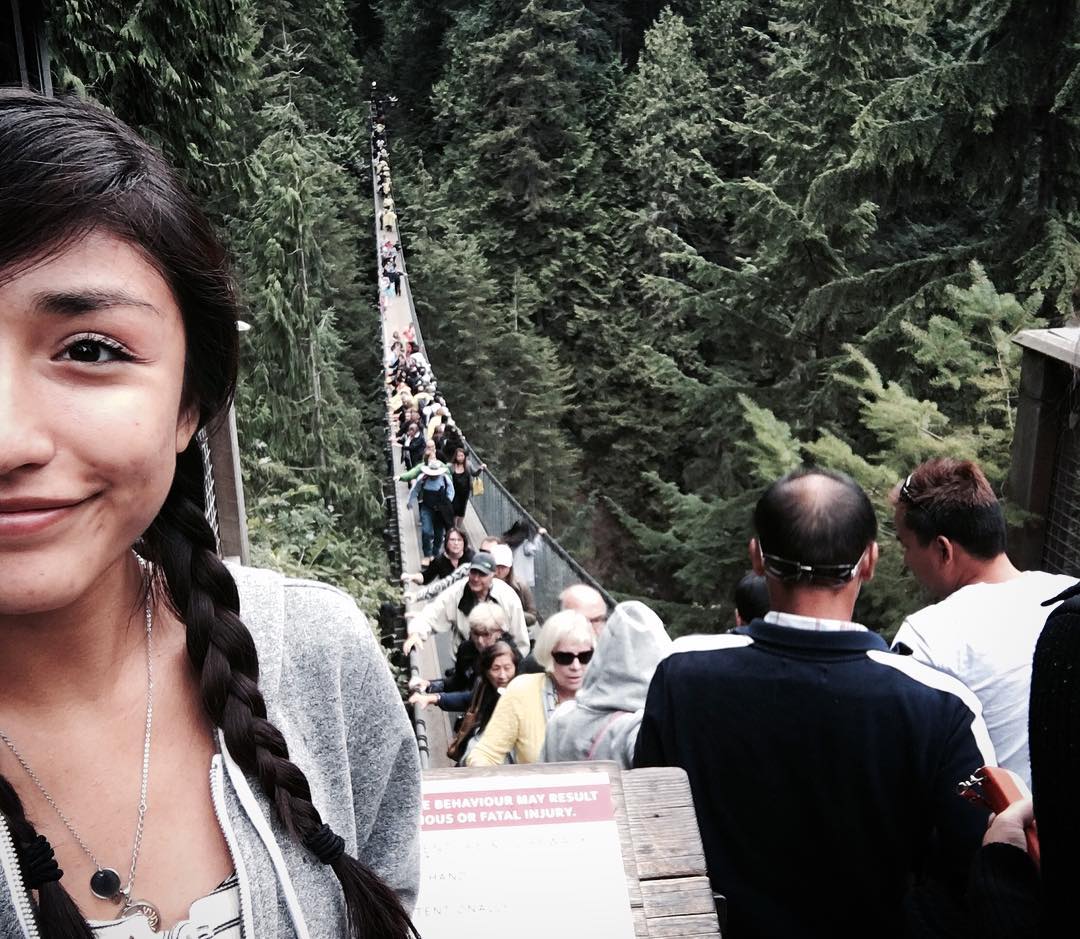 MiaxtFan's tweet photo. Canada Life😍☺👏 https://t.co/2lvKyuy1Ml