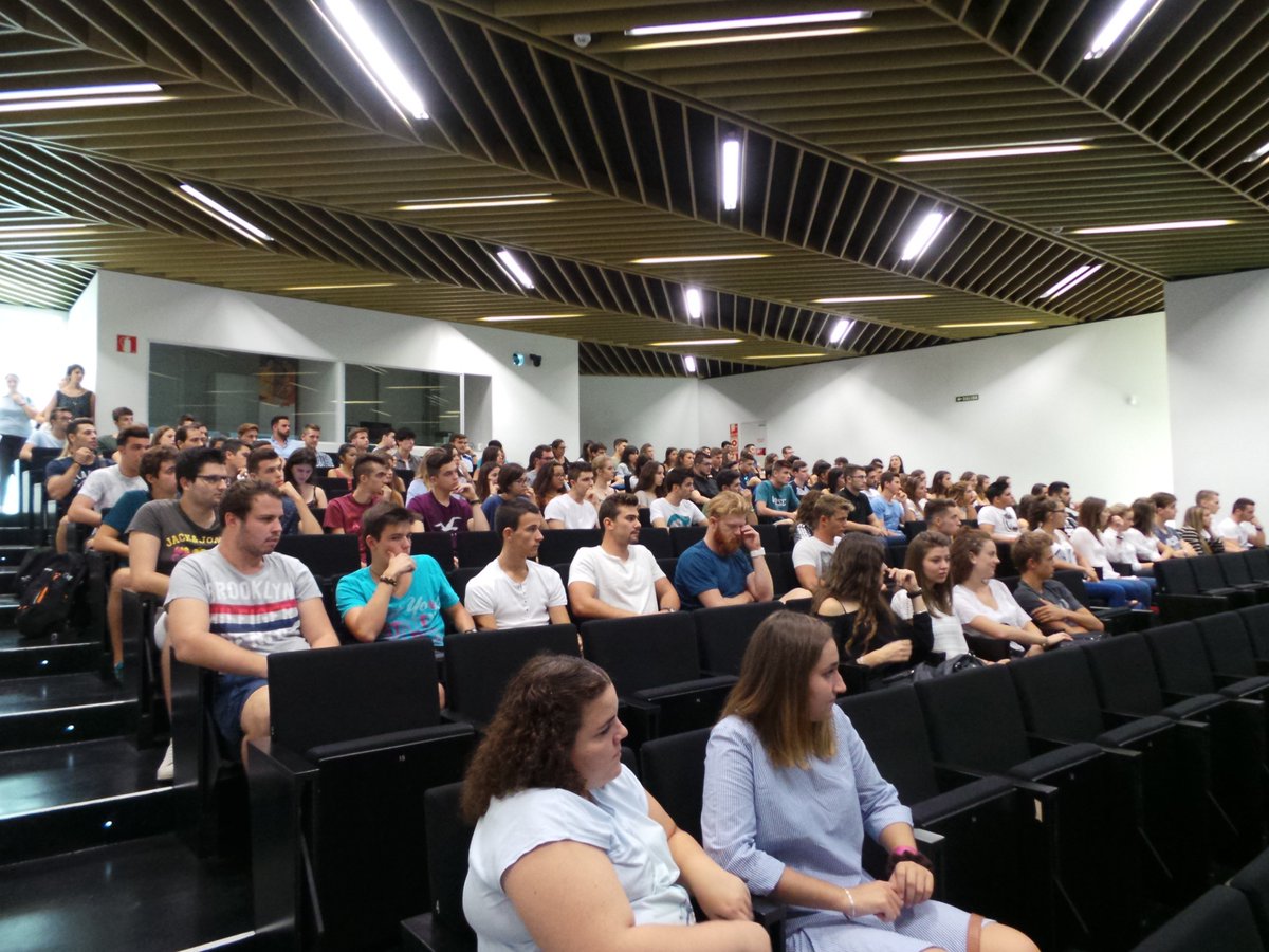 _usj_'s tweet photo. Hoy recibimos en la USJ a la nueva cantera de alumnos, disfrutad de la jornada de bienvenida que os hemos preparado! https://t.co/44hqYyjeUQ