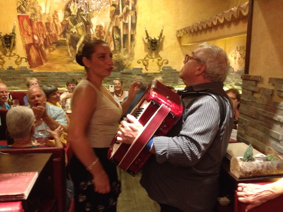 AlisonGatt2's tweet photo. Singing along to Italian music at our #welcomedinner #InsightMoments #italianescapade https://t.co/NEjH0HFT6D