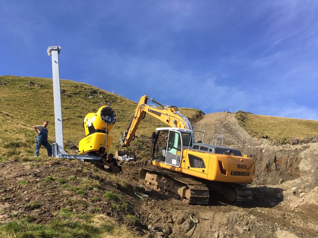 Heuer NEU: Osthang mit Beschneiungsanlage und noch breiterer Piste :) #hauserkaibling #vorfreude