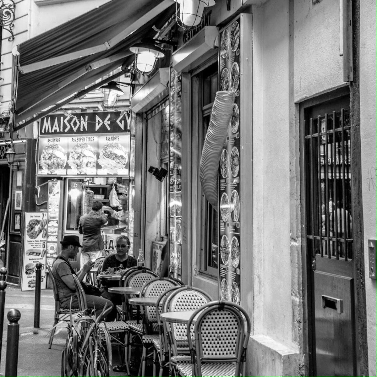 A11eey's tweet photo. @Paris @ParisJeTaime @paris @TwitterFrance @France24_en @citylifetoronto @CityParisOrg https://t.co/Si3zlLmAxF