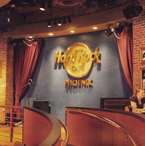 Christina_Pfei's tweet photo. #goodtrip #2012 #to #hardrockcafe 🎸🎶🎤 #Phoenix #Arizona #USA #worldtraveler #HRC https://t.co/kYKo8jNfBO