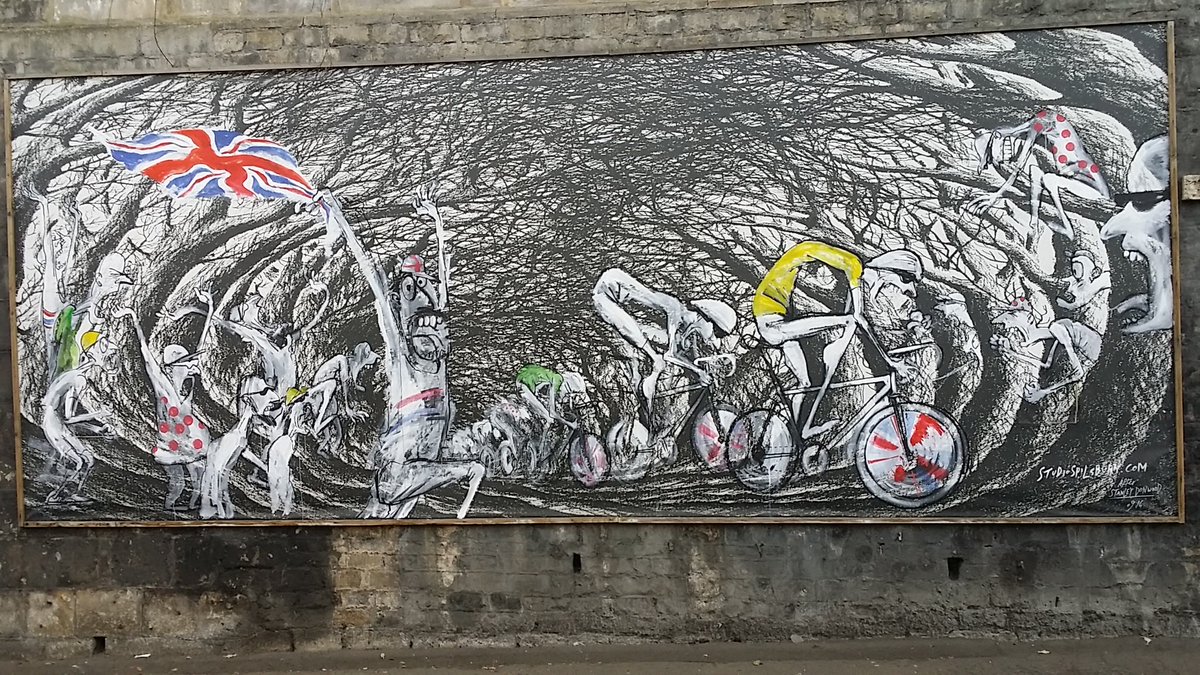 BristolCycle's tweet photo. @Better_bathnes @Love2cyclebath #Bathbiketrail #BathToB #ToB2016 AMAZING TOB Art AMUSTC ScarfeStyle WalcotSt BA1 5BN https://t.co/wiVNedphSt