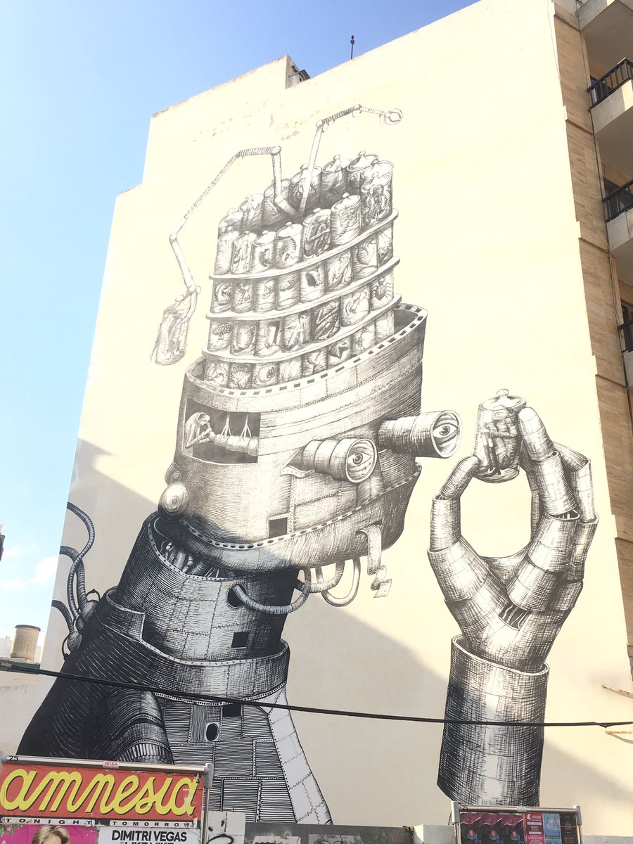 MamboBrothers's tweet photo. Amazing Walk in San antonio #street art from around the world!! #ibiza #art #museum opend air https://t.co/RGDZPdYBZY