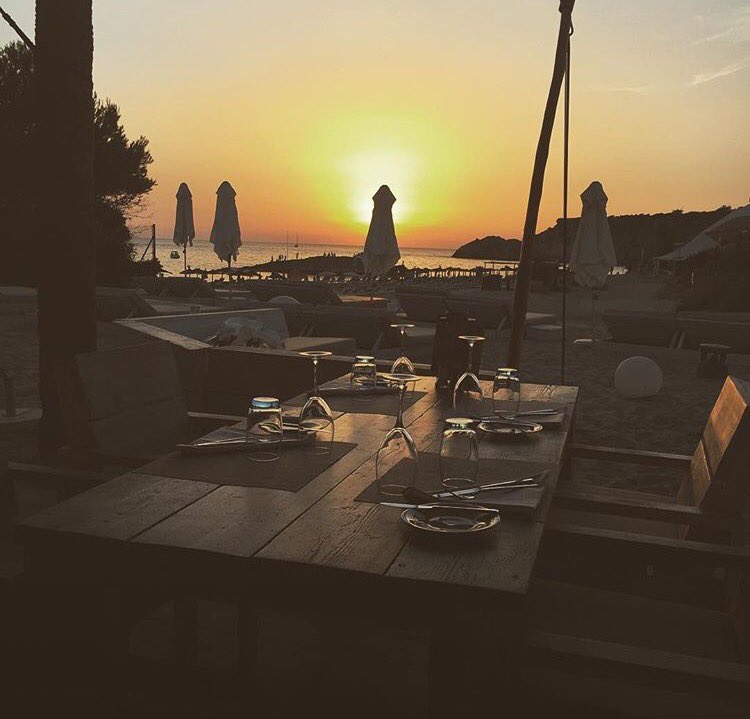 LoveSensatori's tweet photo. #Sensatori #Ibiza #TBeach #CalaTarida https://t.co/L0ziDPmd6C @Santjosepibiza @insotelresorts @insotel_group 🇪🇸 https://t.co/oRVmTFHnqB