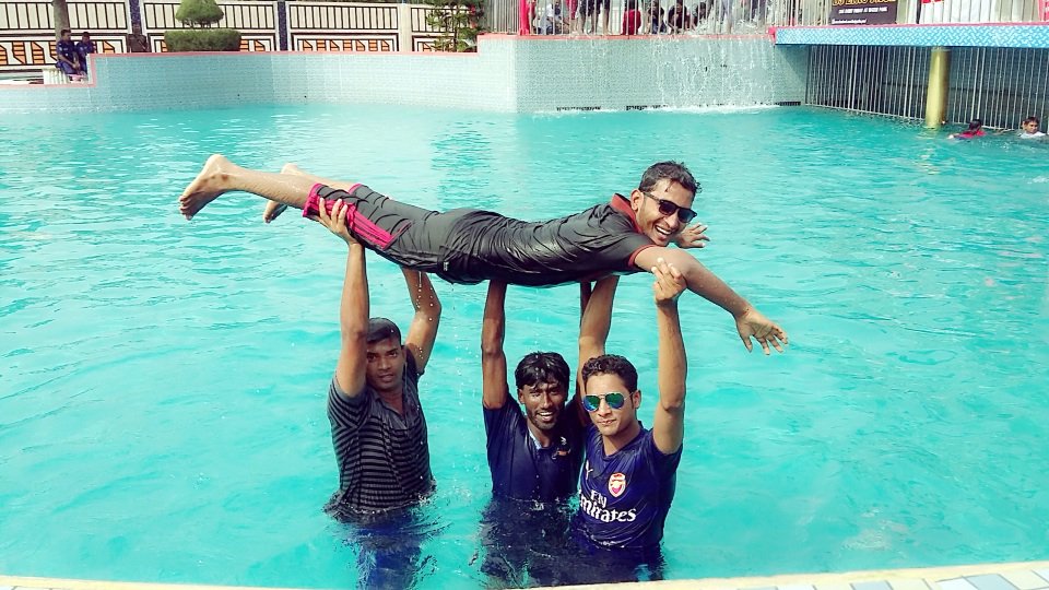 gsrzabir's tweet photo. Unlimited Masti with #AkterHossain, #MdSofikulIslam, #MdMajdarRahmanMurad
at #DreamHoliDayPark, #Narshindi
06-09-16 https://t.co/HebQdkpilF