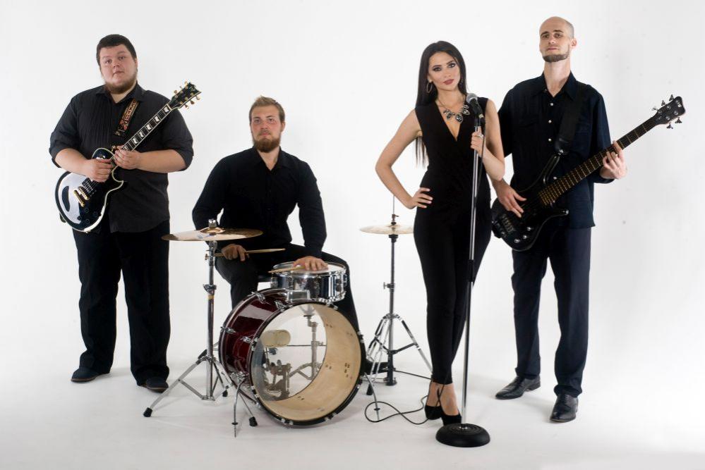 Artistency's tweet image. Let's have a party! It is a team of young but experienced musicians. artistency.com/pop-party-band…