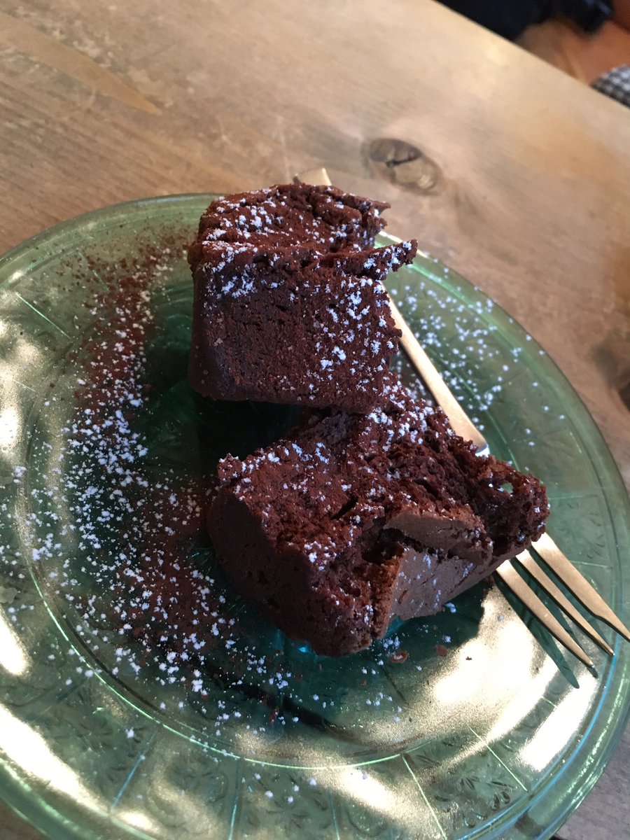 ukitazume's tweet photo. #cafecomachi #カフェ小町 にいってきた。ケーキうまかった。 https://t.co/qIPSpUSzas
