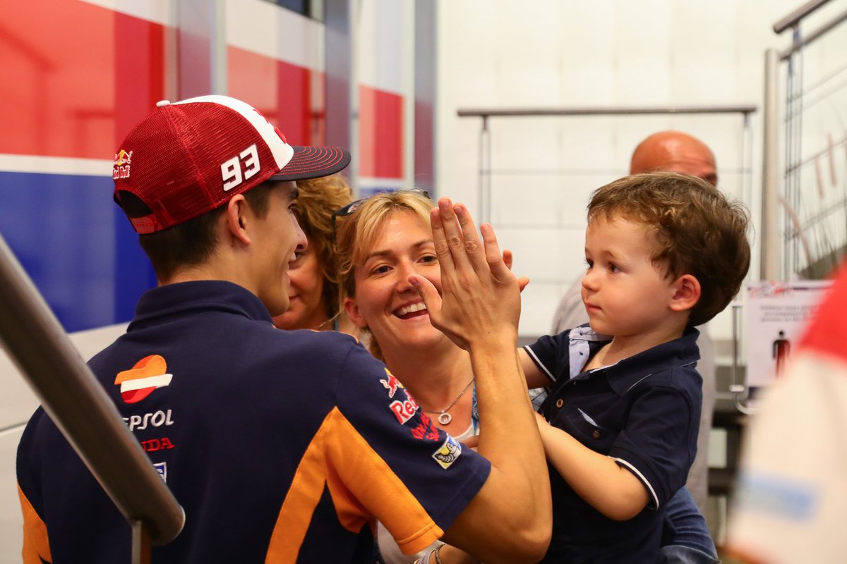 WeAre93's tweet photo. What a great weekend at the #SanMarinoGP! 😄 
¡Qué gran fin de semana vivimos en #Misano! 
📸👉https://t.co/HCTMpQy1S6 https://t.co/ax6qvgrzkY