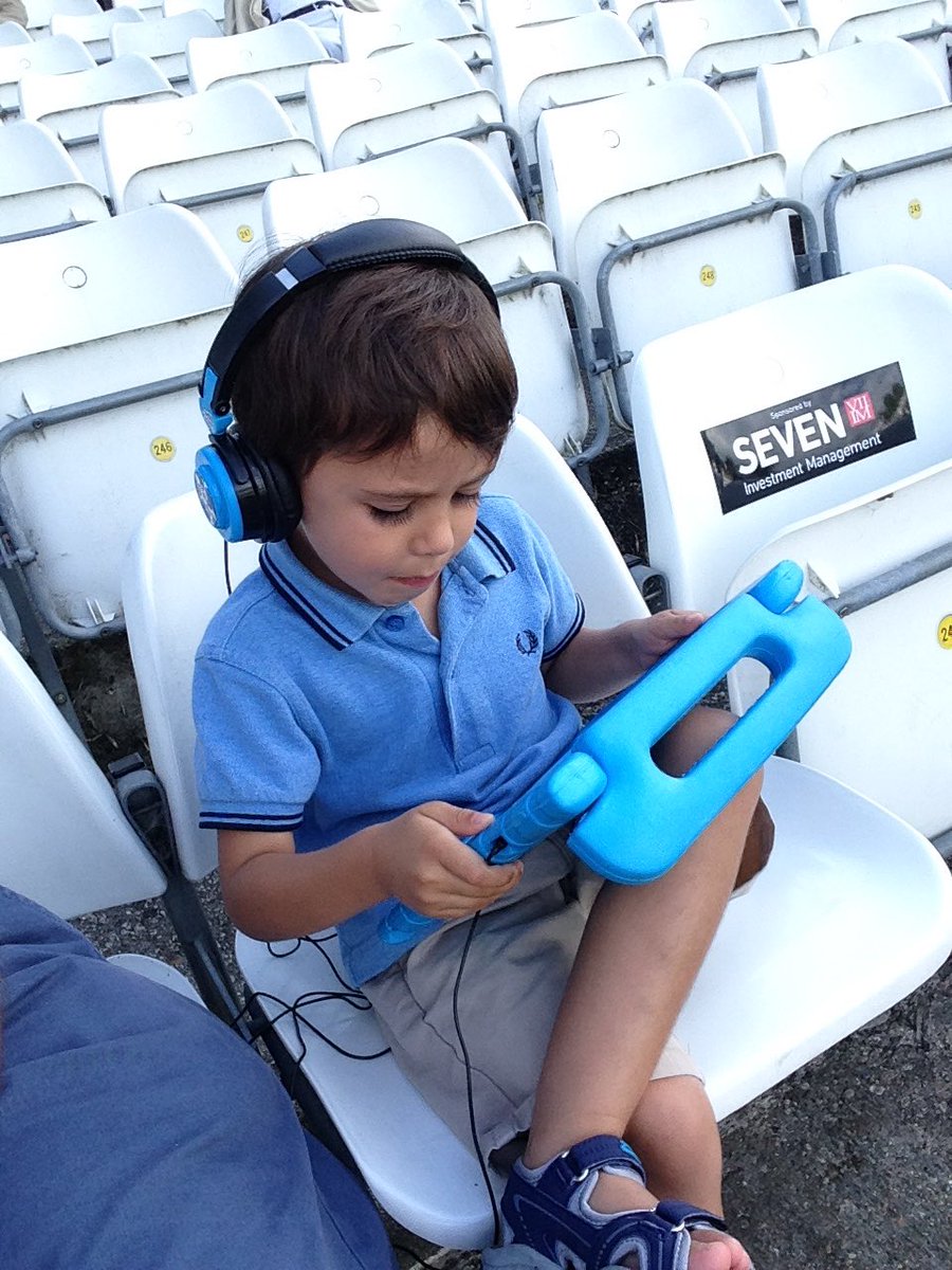 jrbibby23's tweet photo. @EssexCricket just waiting for the game to start https://t.co/lffly7O2PT