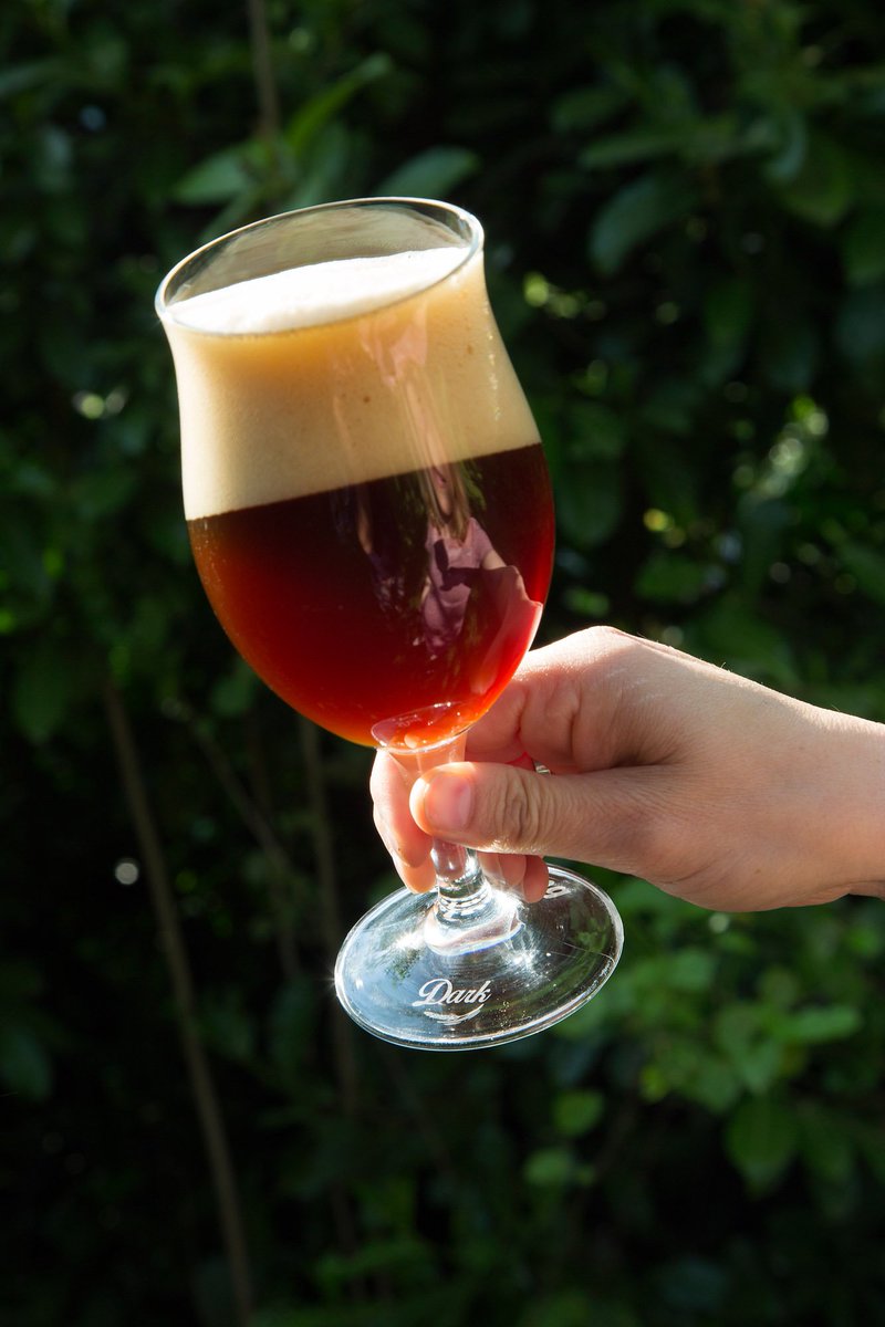 Enjoying_profit's tweet photo. #Biersommelier Fiona: Wist je dat het eerste bockbier in het voorjaar op de markt kwam? #Enjoyingbeer Dark https://t.co/ZQ2BwaP4dY