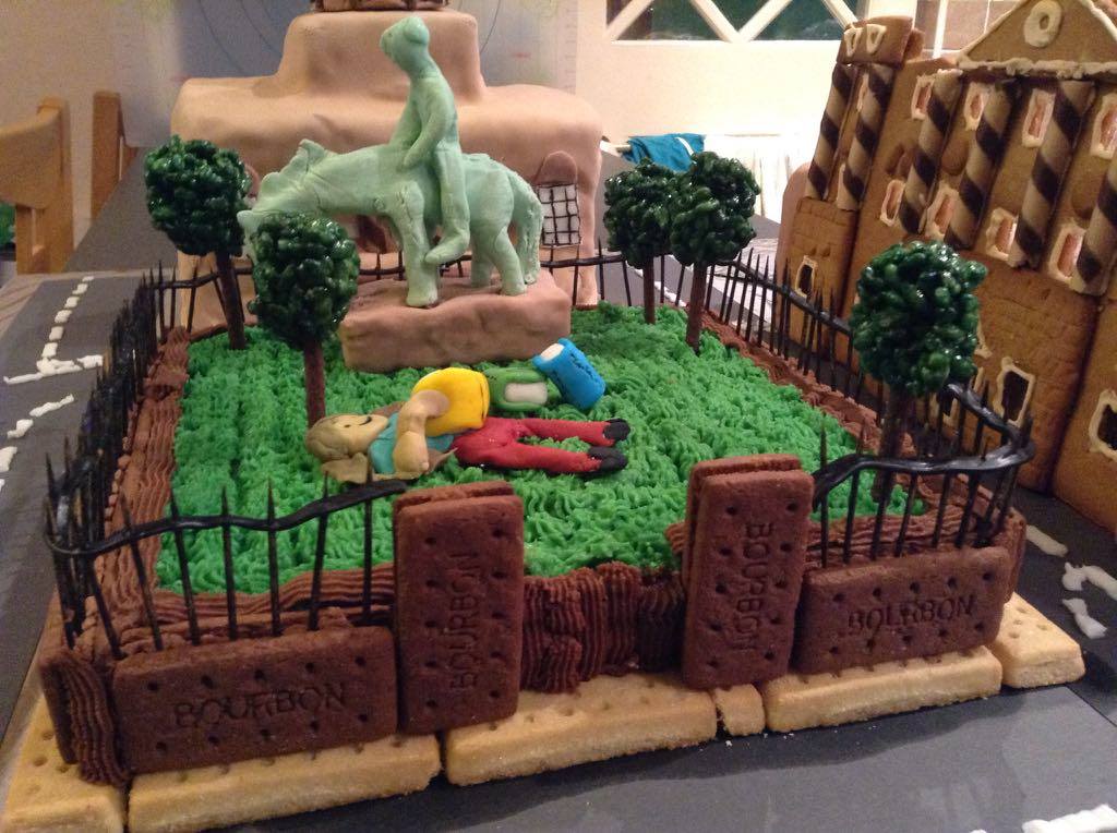 edbookfest's tweet photo. Look at #edbookfest fan Marian's amazing cake of Charlotte Square Gardens made for @CakeFestEd! https://t.co/FgG2hBfONY